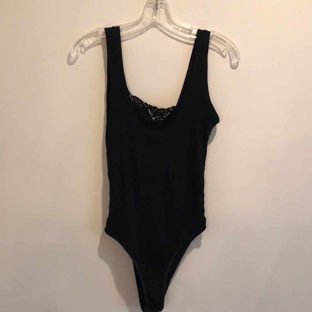 NWT Inc Black Bodysuit Size Large.